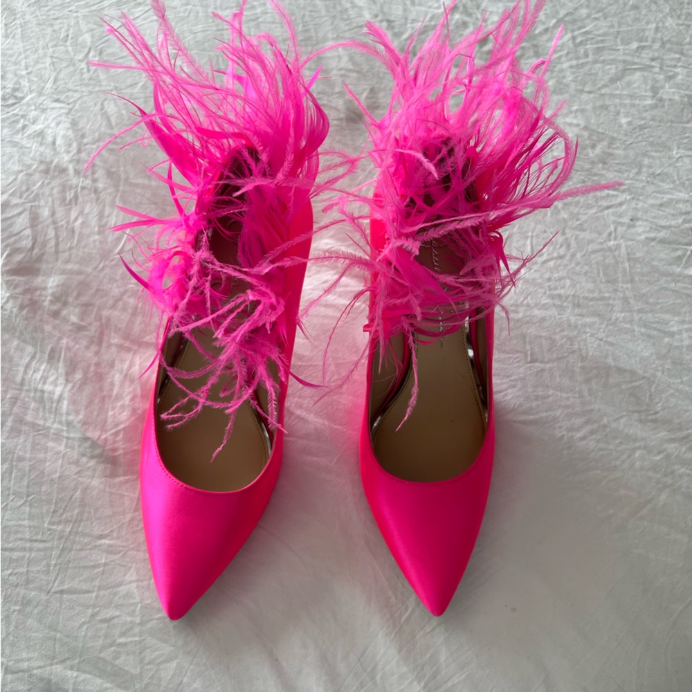 Jessica Simpson Hot Pink Feather Heels